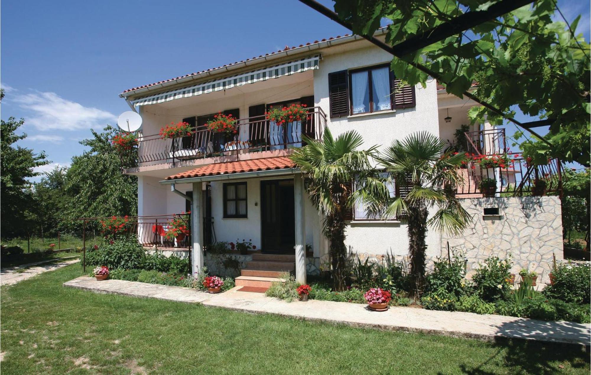 Awesome Apartment In Labin With Wifi Rasa Экстерьер фото