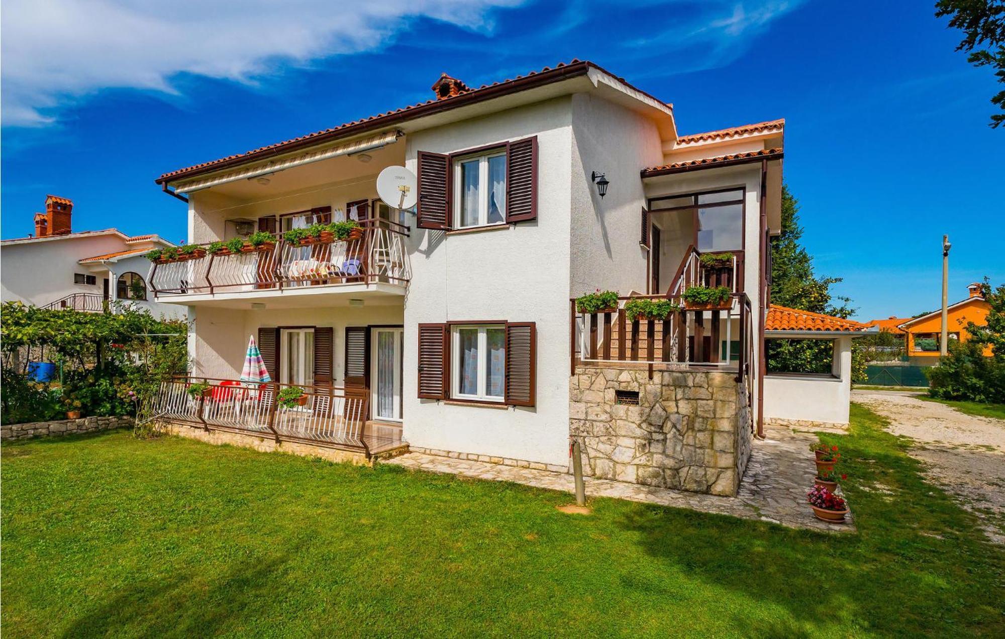 Awesome Apartment In Labin With Wifi Rasa Экстерьер фото
